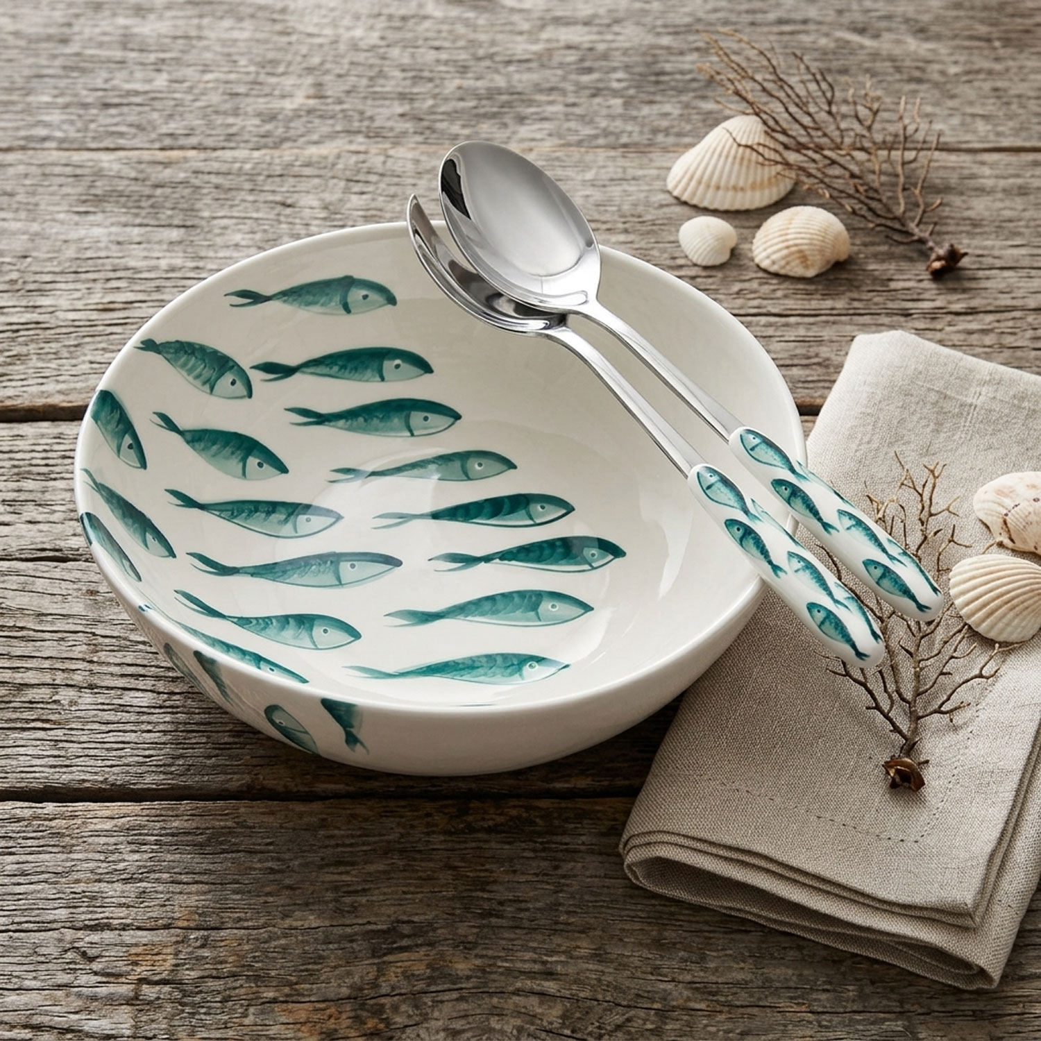Salad cutlery with fishes
